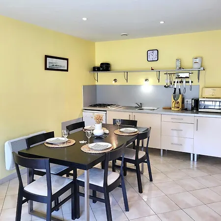 Maison De Bord De Mer, L'ancre Fleurie *
